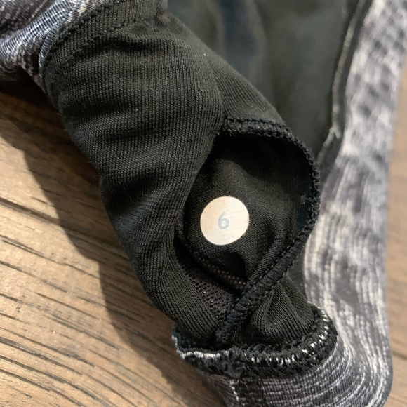 Grey Lululemon Energy Sports Bra (size 6) - Picture 6 of 6